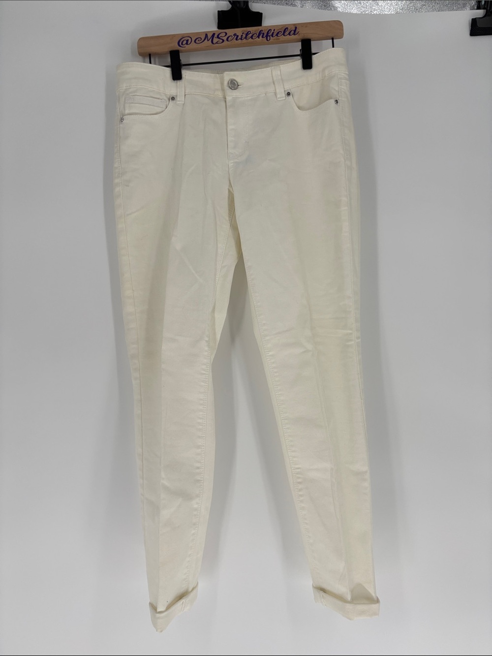 White House black market cream color jeans 6 slim ankle new Read
